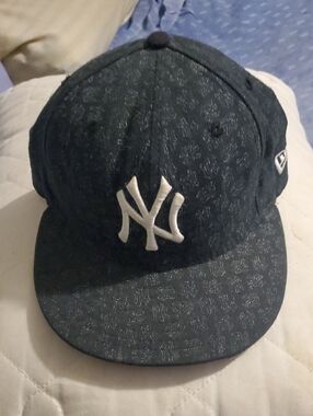 New Era New York Yankees Fitted Hat..⚾